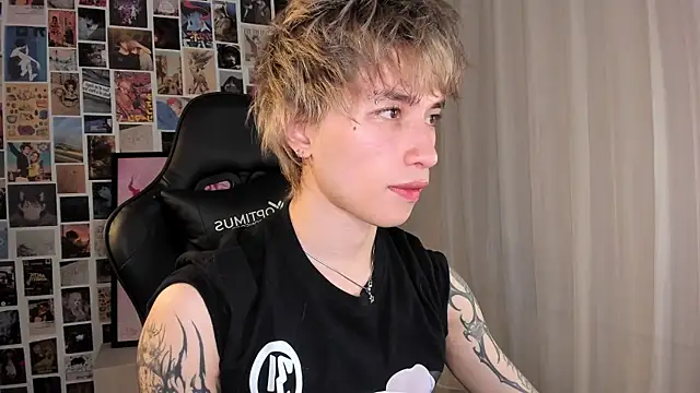 liamelf online show from 05-01-26, 04:17