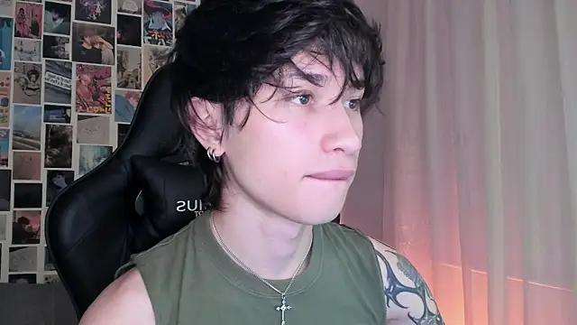 Snapshot of liamelf chatting on 12-26-24, 06:30 liamelf online show from 12-26-24, 06:30