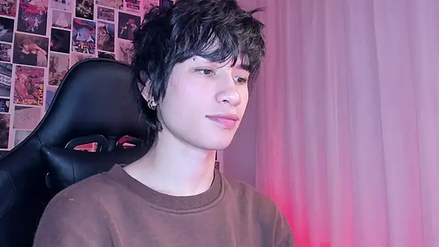 Snapshot of liamelf chatting on 01-26-25, 10:34 liamelf online show from 01-26-25, 10:34