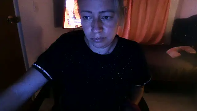 Snapshot of Chanel_87xxx chatting on 08-01-26, 11:58 Chanel 87xxx online show from 08-01-26, 11:58