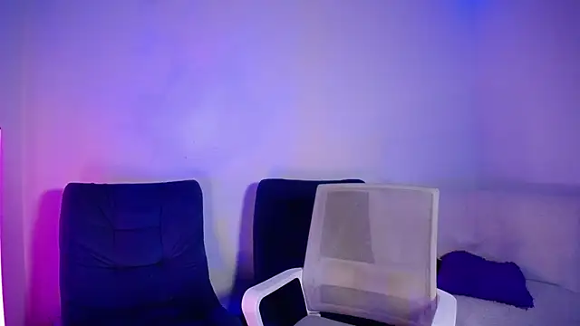 Snapshot of RAV3NHUDSON chatting on 11-16-25, 07:57 RAV3NHUDSON online show from 11-16-25, 07:57