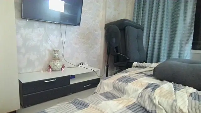 WindChristy online show from 05-27-26, 10:28