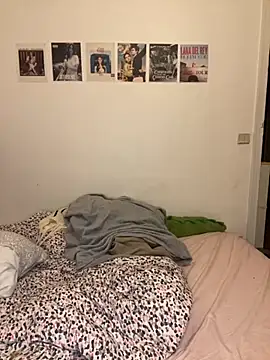 milkyhonybaby online show from 11-10-25, 03:00