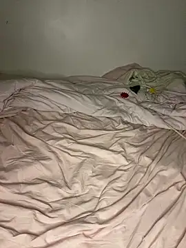 milkyhonybaby online show from 02-15-26, 02:12