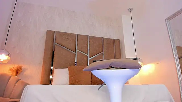 Martinaa Jones  online show from 02-27-26, 01:00