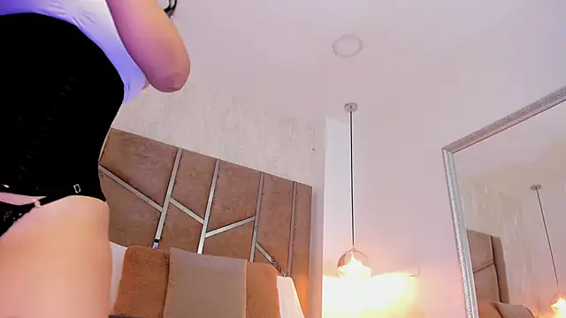 Martinaa Jones  online show from 03-19-26, 12:49