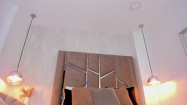 Martinaa Jones  online show from 03-14-26, 12:55