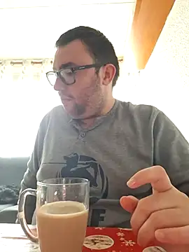 Javier bear online show from 02-01-26, 09:29