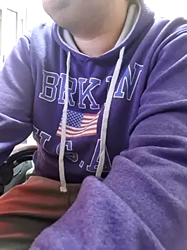 Javier bear online show from 11-27-25, 01:33