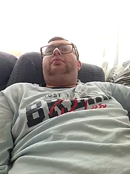 Javier bear online show from 03-25-26, 03:00