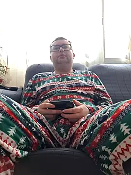 Javier bear online show from 02-16-26, 10:03