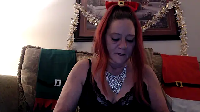 LexxiLeeds online show from 12-30-24, 12:43