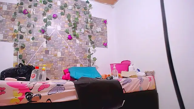 MaidenGame online show from 10-29-25, 03:33