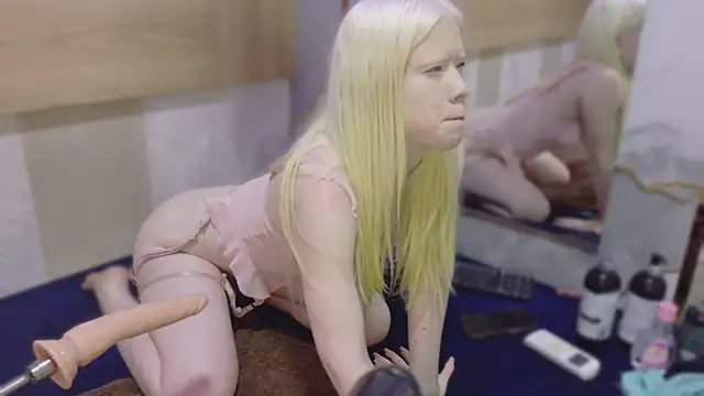 Elif blond online show from 03-30-26, 11:28