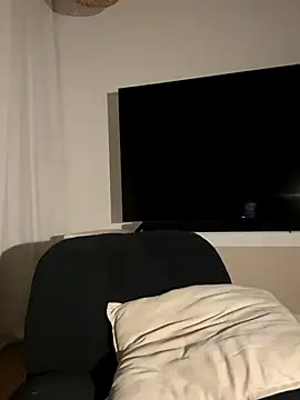 EmiliaCatalina online show from 09-13-25, 01:27