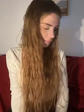 EmiliaCatalina online show from 08-08-26, 12:06