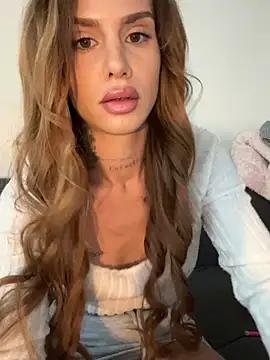 EmiliaCatalina online show from 07-09-26, 09:14