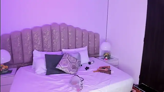 victoria cooper3 online show from 01-15-26, 12:19