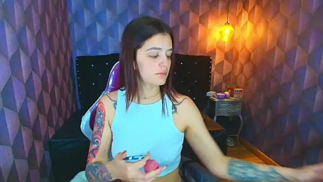 LiaHarryis online show from 03-14-26, 04:35