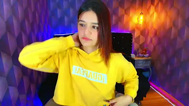 LiaHarryis online show from 12-17-25, 05:18