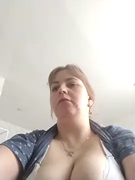 Lady nice cat online show from 10-18-25, 04:25