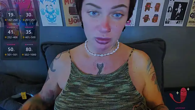 Snapshot of EllieOz chatting on 07-04-26, 03:05 EllieOz online show from 07-04-26, 03:05