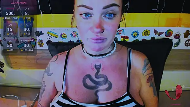 Snapshot of EllieOz chatting on 02-16-26, 01:43 EllieOz online show from 02-16-26, 01:43