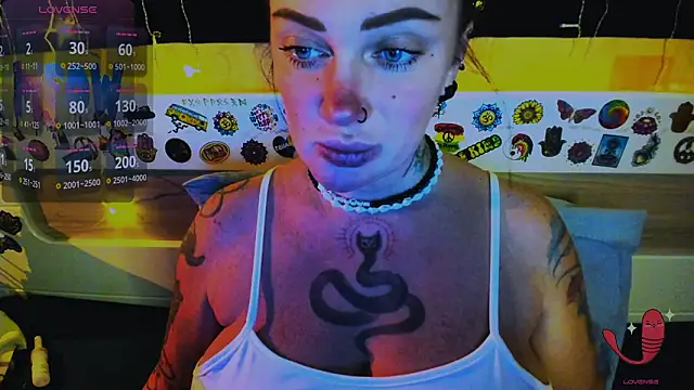 Snapshot of EllieOz chatting on 02-08-26, 03:21 EllieOz online show from 02-08-26, 03:21