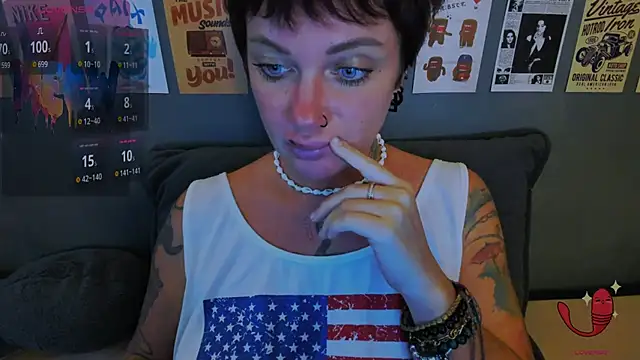 Snapshot of EllieOz chatting on 06-29-26, 06:40 EllieOz online show from 06-29-26, 06:40