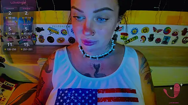 EllieOz online show from 11-14-25, 03:26