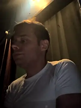 Snapshot of fox_2023 chatting on 01-13-26, 03:21 fox 2023 online show from 01-13-26, 03:21