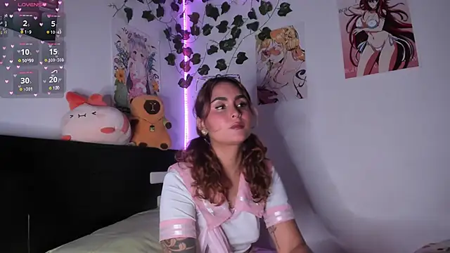 Snapshot of Violette-Ramirez01 chatting on 12-12-24, 11:03 Violette-Ramirez01 online show from 12-12-24, 11:03