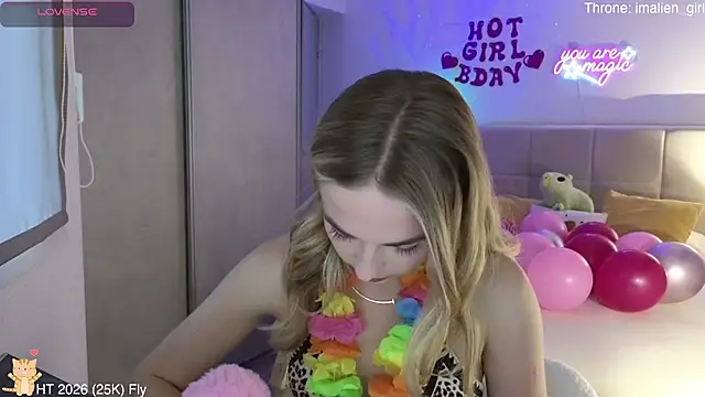 Snapshot of Miss_Aliannaa chatting on 05-30-26, 05:18 Miss Aliannaa online show from 05-30-26, 05:18