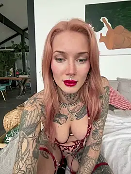 Snapshot of Stella-Kink chatting on 02-12-26, 11:43 Stella-Kink online show from 02-12-26, 11:43