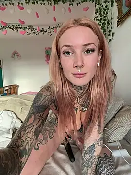 Snapshot of Stella-Kink chatting on 02-17-26, 03:31 Stella-Kink online show from 02-17-26, 03:31