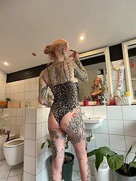 Snapshot of Stella-Kink chatting on 02-21-26, 11:12 Stella-Kink online show from 02-21-26, 11:12