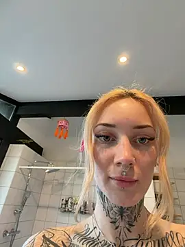 Stella-Kink online show from 03-06-26, 01:06