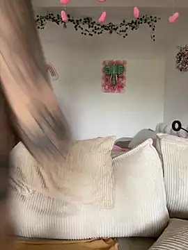 Snapshot of Stella-Kink chatting on 10-10-25, 12:28 Stella-Kink online show from 10-10-25, 12:28