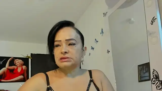 seleneh online show from 05-18-26, 06:23
