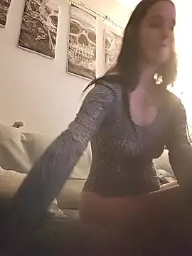 LauraBaby online show from 05-17-26, 09:26