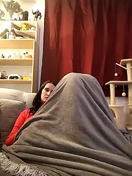 LauraBaby online show from 10-27-25, 07:26