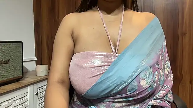 julie 08 online show from 01-05-26, 06:22