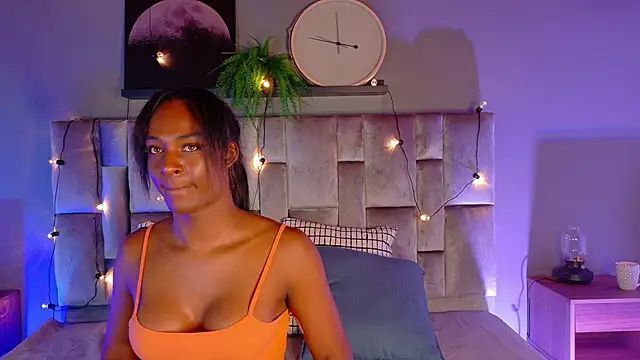 nahomi campbell online show from 10-08-25, 07:36