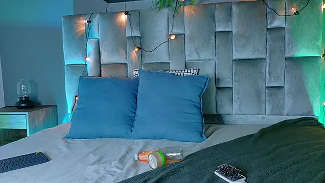 nahomi campbell online show from 09-27-25, 07:42