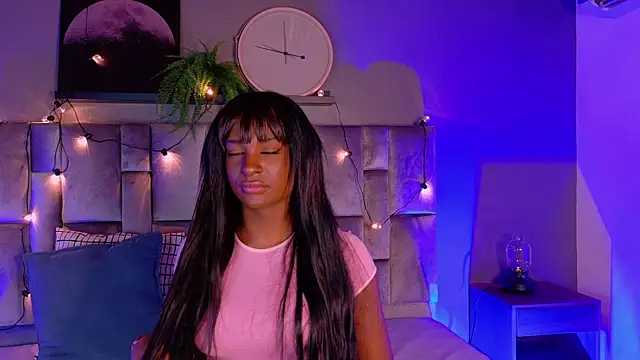 nahomi campbell online show from 10-15-25, 07:33