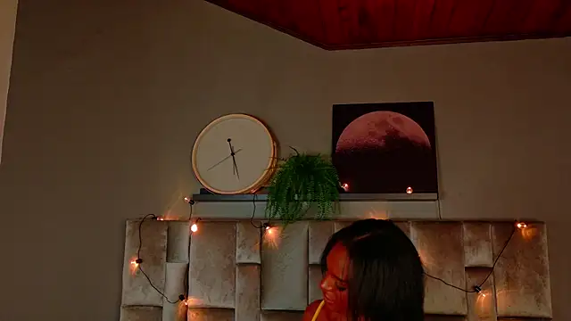 nahomi campbell online show from 12-03-25, 07:35