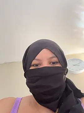 Amina hafsa online show from 07-15-26, 06:48