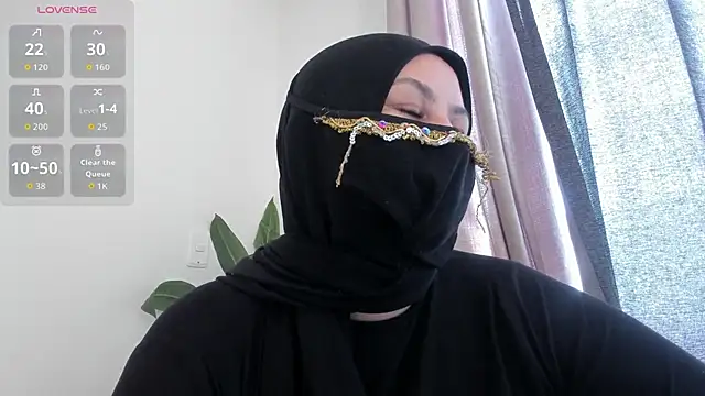 Amina hafsa online show from 05-18-26, 05:51