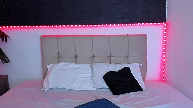 anaroman01 online show from 09-11-25, 07:25