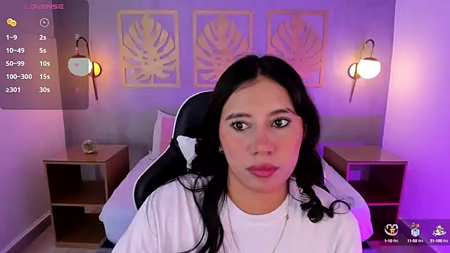 Snapshot of majo_rosse_ chatting on 09-18-25, 07:28 majo rosse online show from 09-18-25, 07:28